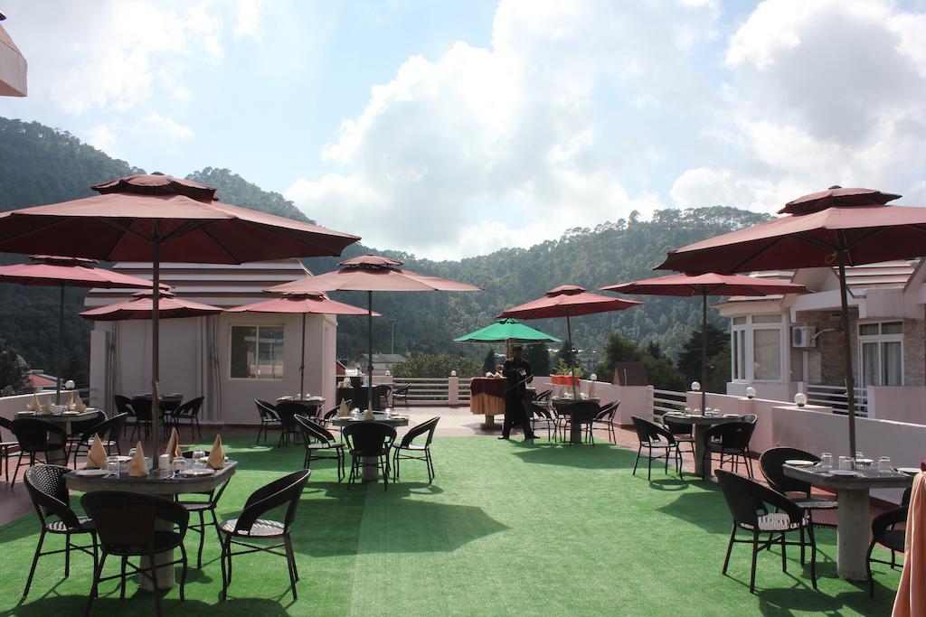 The Royal Court Hotel Nainital Ngoại thất bức ảnh
