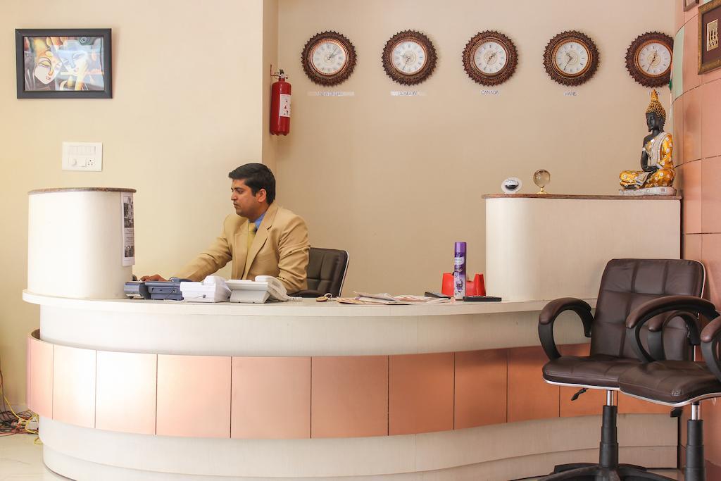 The Royal Court Hotel Nainital Ngoại thất bức ảnh