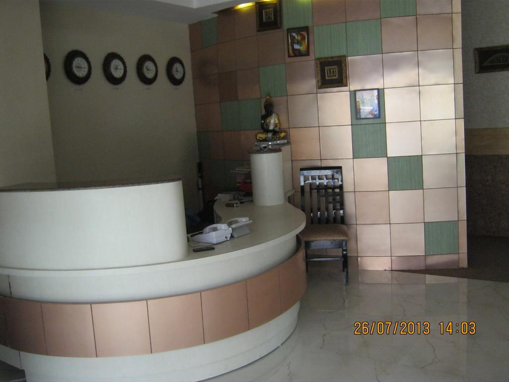 The Royal Court Hotel Nainital Ngoại thất bức ảnh