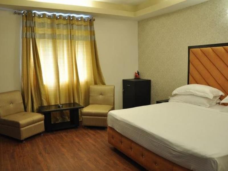 The Royal Court Hotel Nainital Ngoại thất bức ảnh