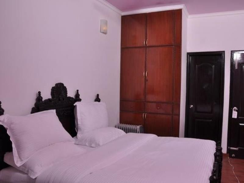 The Royal Court Hotel Nainital Ngoại thất bức ảnh