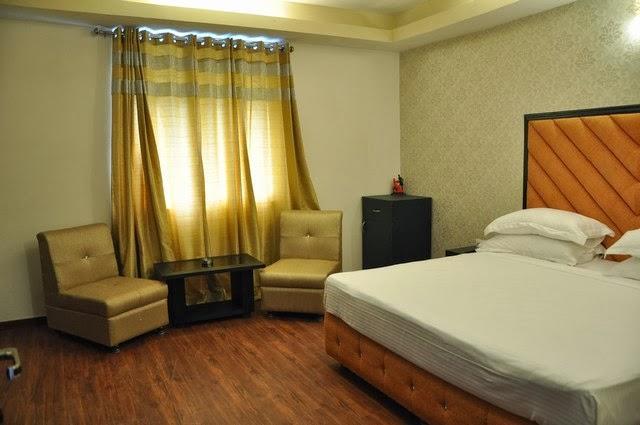 The Royal Court Hotel Nainital Ngoại thất bức ảnh